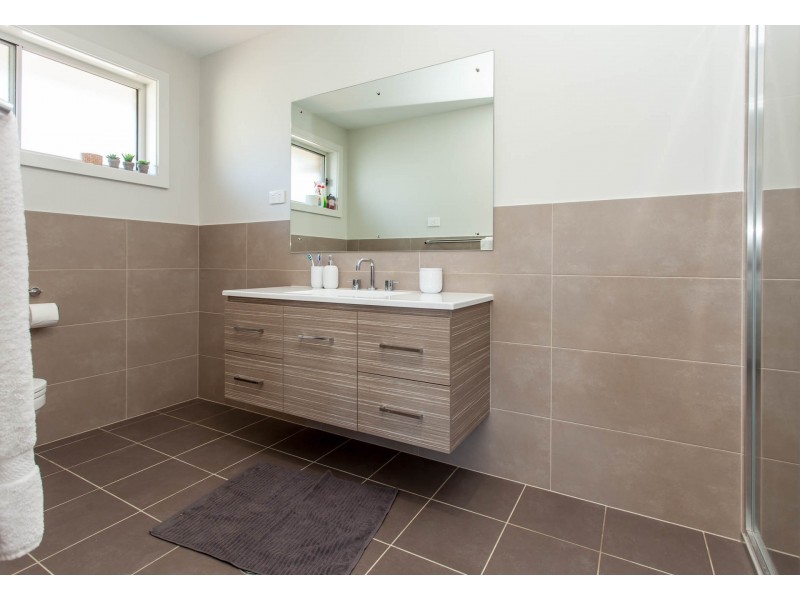 40 Tournament Street, Rutherford NSW 2320