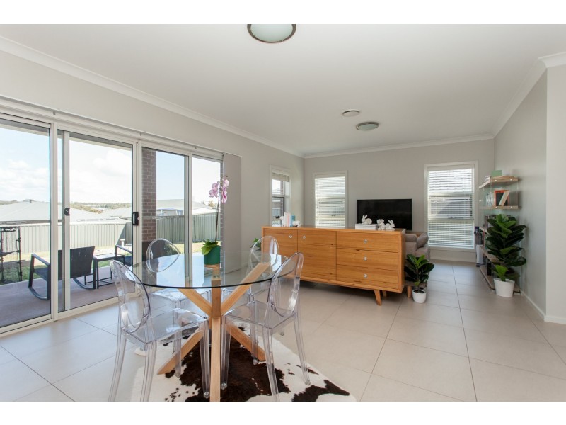 40 Tournament Street, Rutherford NSW 2320
