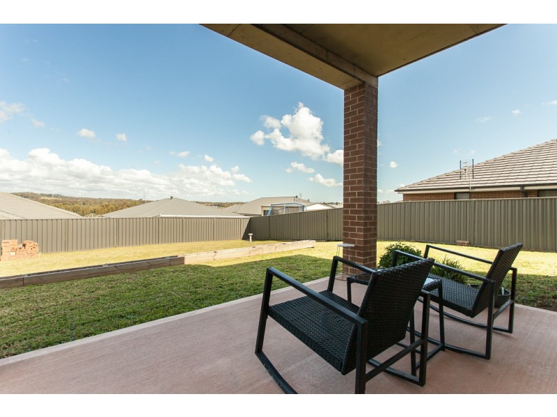 40 Tournament Street, Rutherford NSW 2320