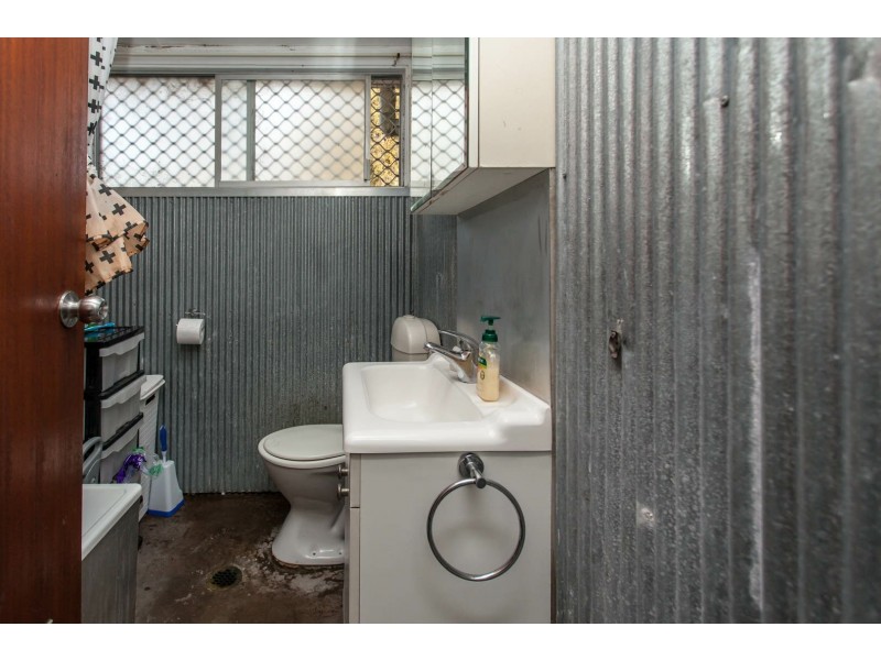 16 Macquarie Avenue, Cessnock NSW 2325