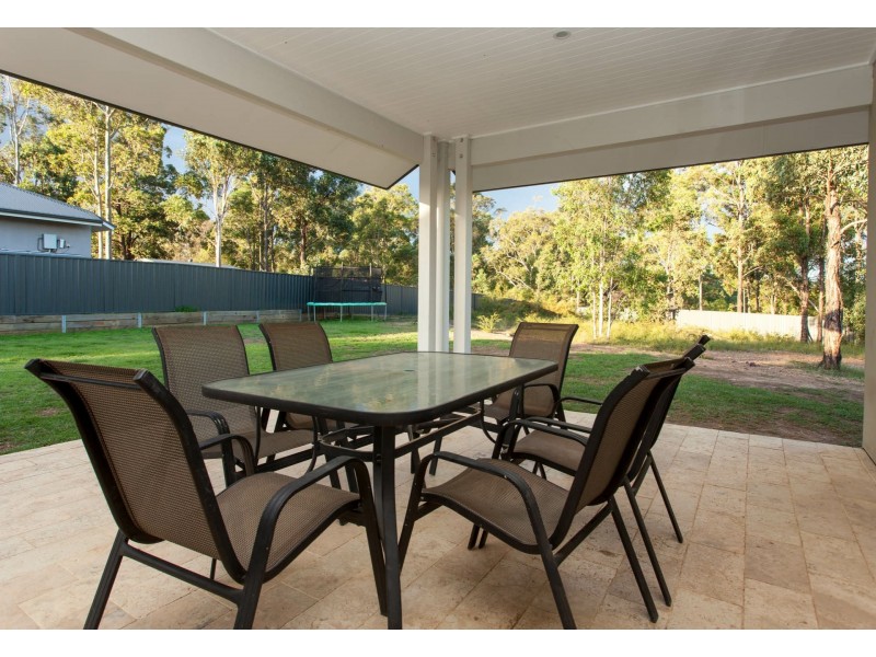 19 Woodlands Drive, Weston NSW 2326