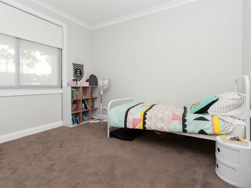 19 Woodlands Drive, Weston NSW 2326