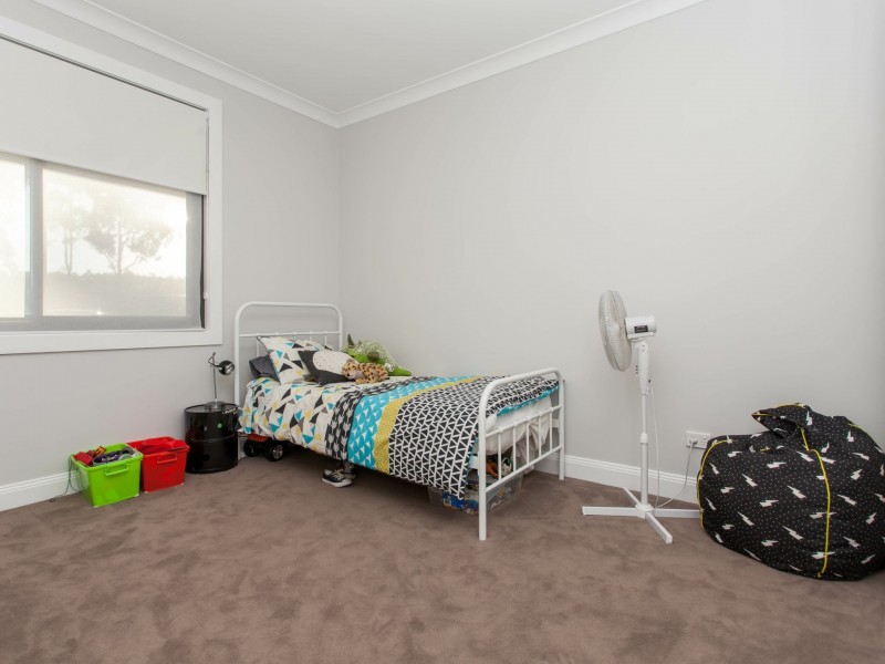 19 Woodlands Drive, Weston NSW 2326