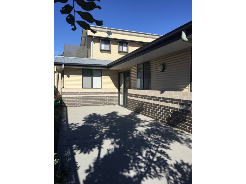 2/6 Convent Close, Cessnock NSW 2325