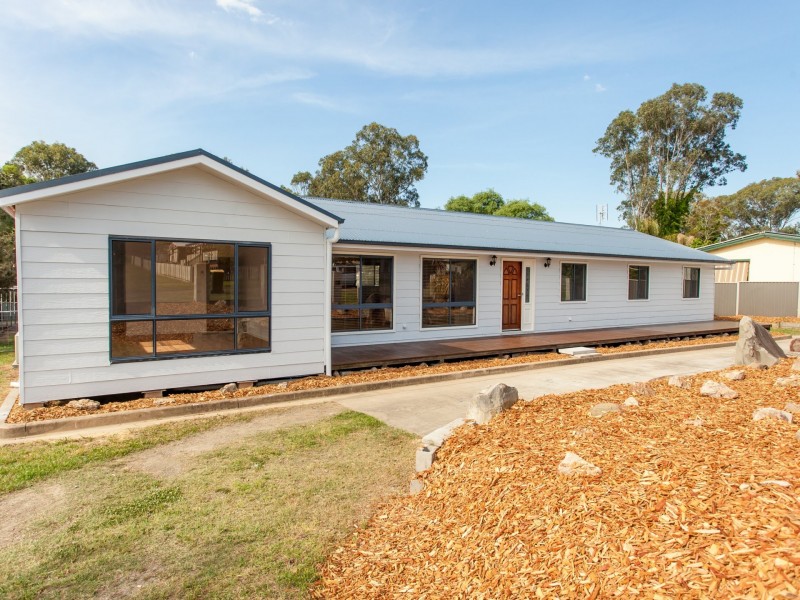 26 John Street, Ellalong NSW 2325