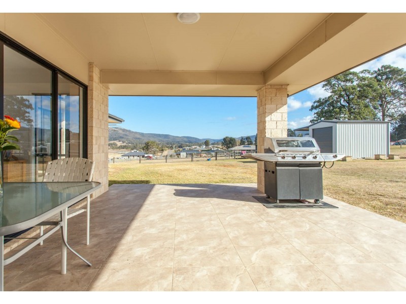 54 Davis Street, Millfield NSW 2325