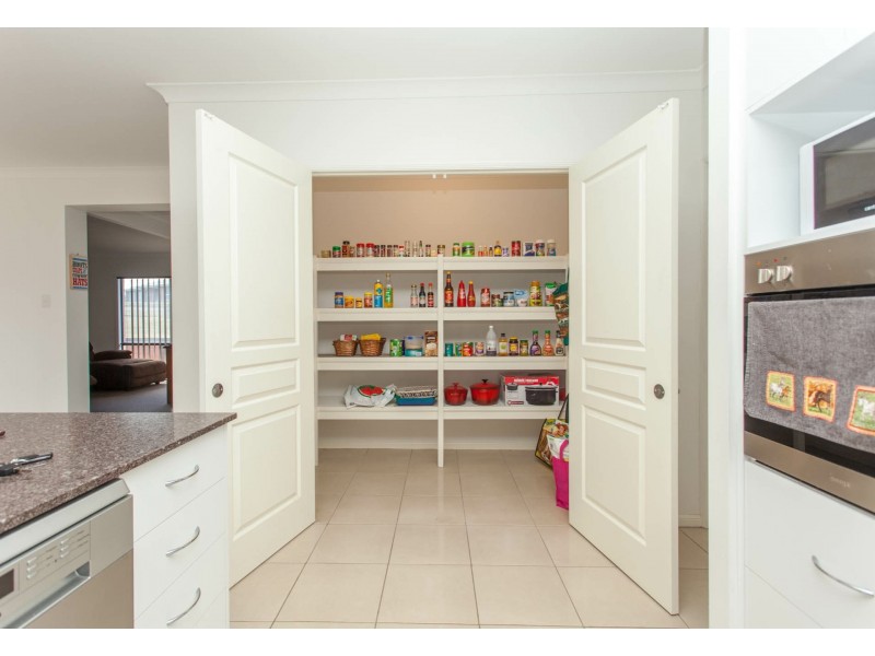 54 Davis Street, Millfield NSW 2325