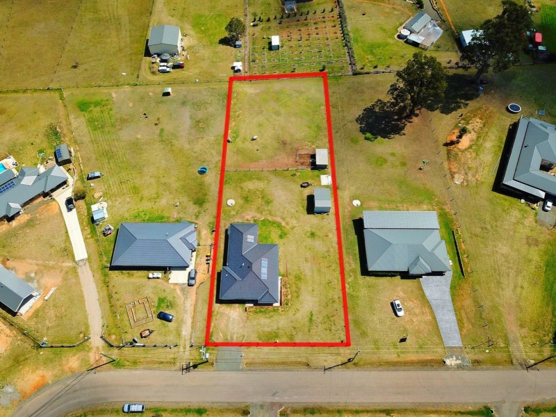 54 Davis Street, Millfield NSW 2325