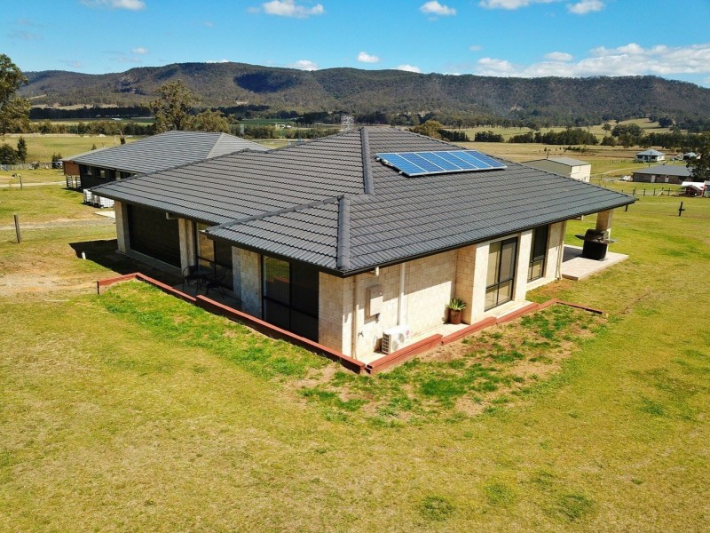 54 Davis Street, Millfield NSW 2325