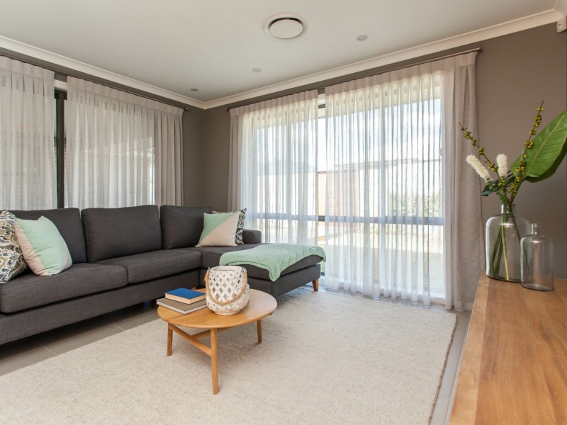 11 Dunnett Avenue, North Rothbury NSW 2335