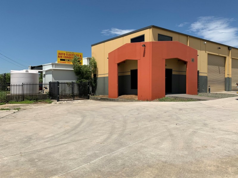 4/4 Cessnock Street, Cessnock NSW 2325