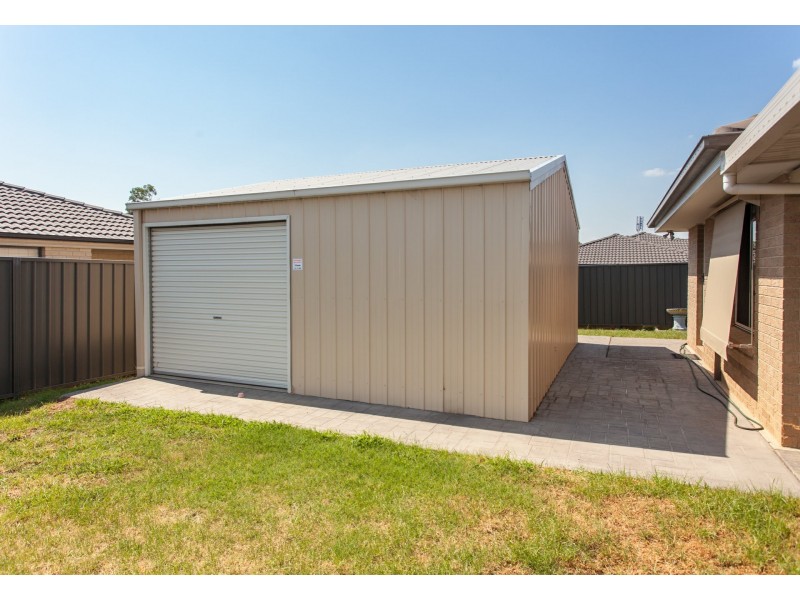 11 Lindeman Grove, Cessnock NSW 2325