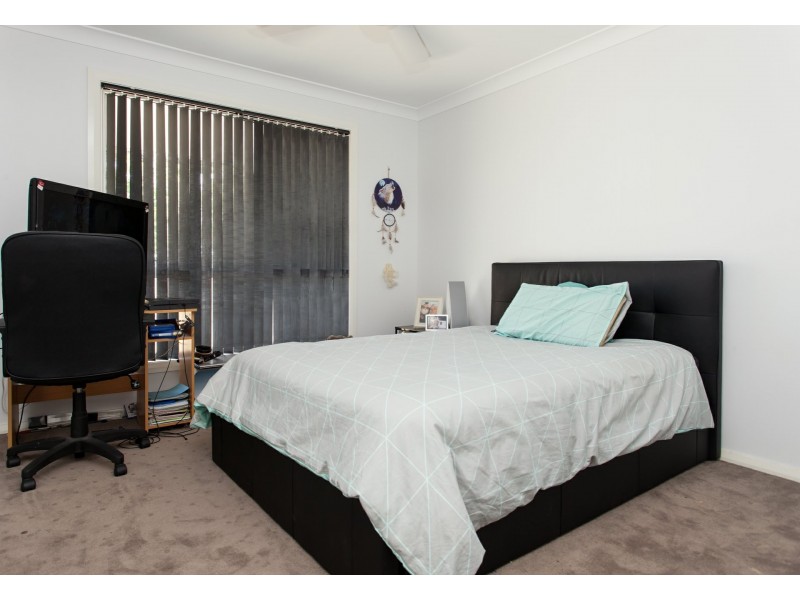 11 Lismore St, Abermain NSW 2326