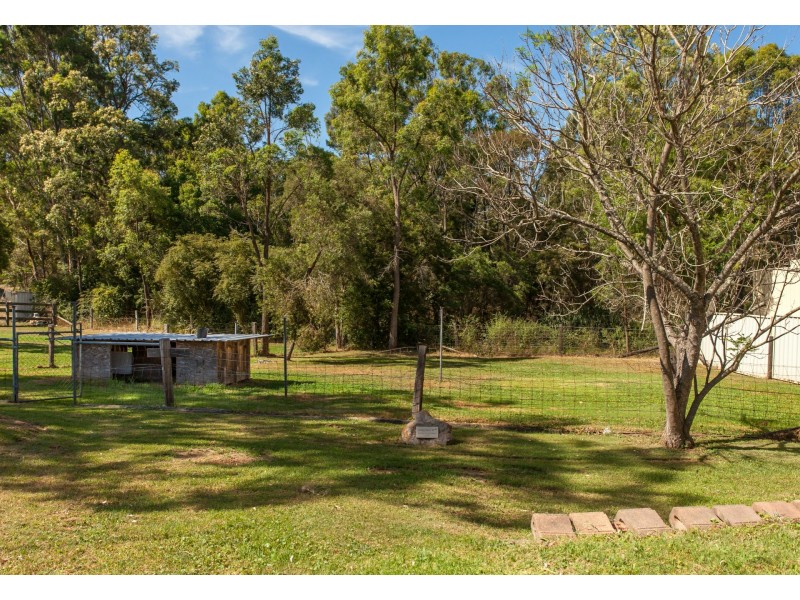 11 Lismore St, Abermain NSW 2326