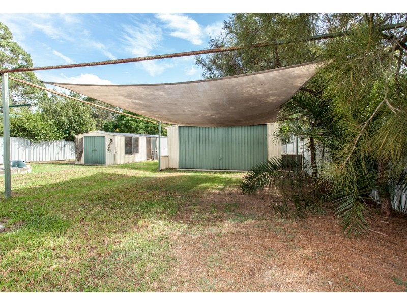 30 John St, Ellalong NSW 2325
