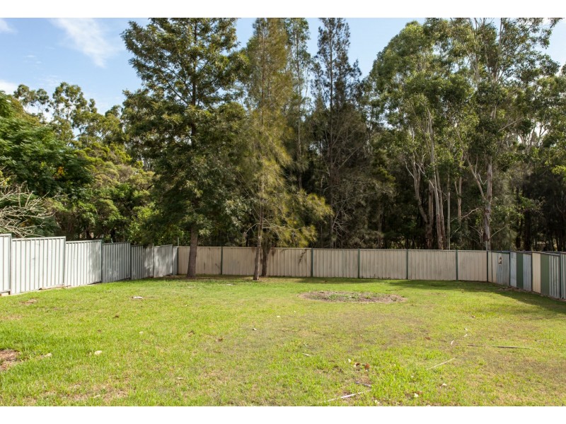 30 John St, Ellalong NSW 2325