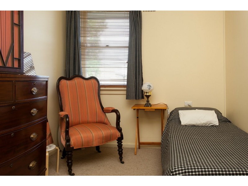 36 Maclean St, Cessnock NSW 2325