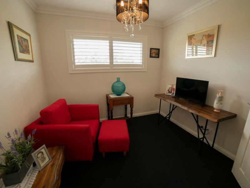 17 Portrush Ave, Cessnock NSW 2325