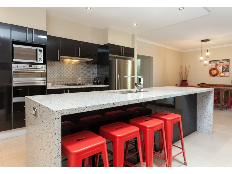 14 Traminer Grove, Cessnock NSW 2325