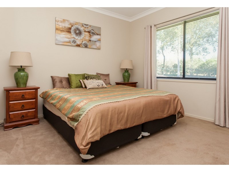 14 Traminer Grove, Cessnock NSW 2325