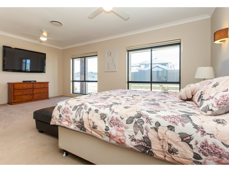 14 Traminer Grove, Cessnock NSW 2325