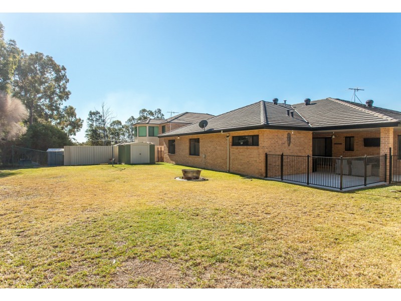 14 Traminer Grove, Cessnock NSW 2325