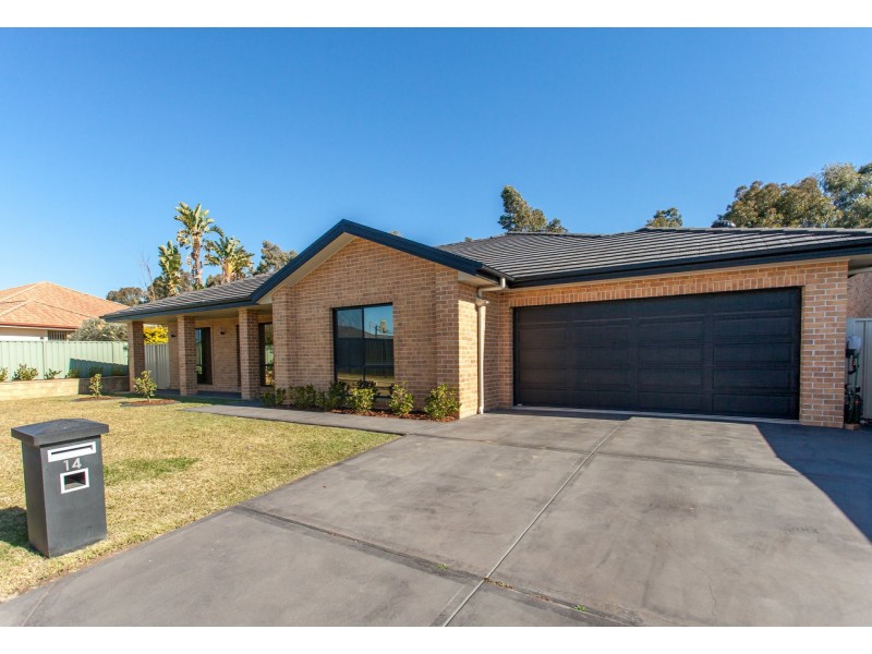 14 Traminer Grove, Cessnock NSW 2325