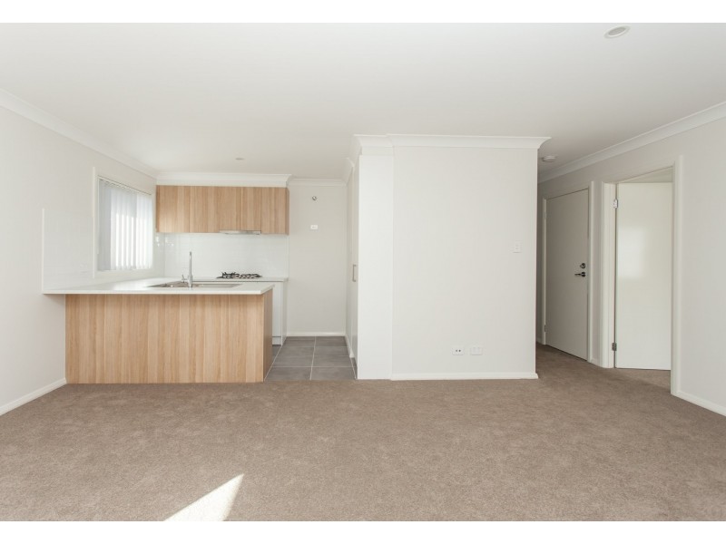 Unit 2/9E Quarrybylong Street, Cessnock NSW 2325
