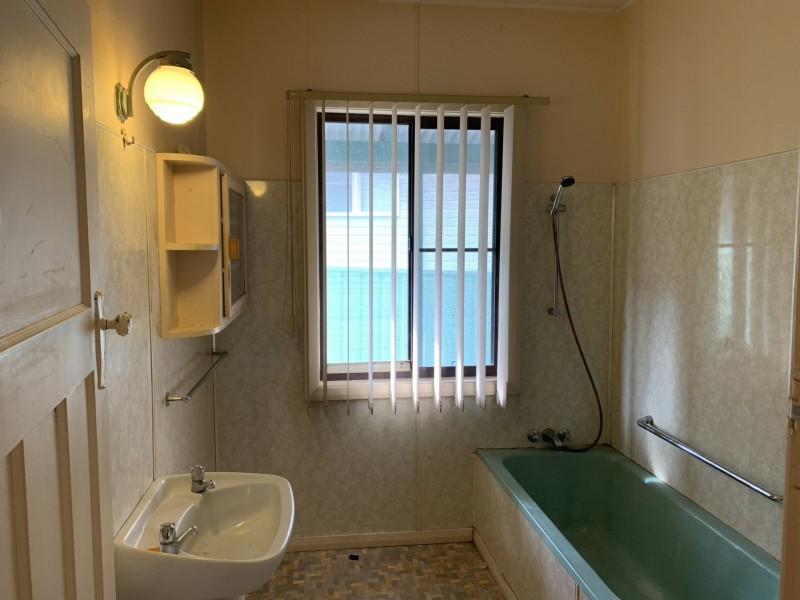 37 Boomerang Street, Cessnock NSW 2325