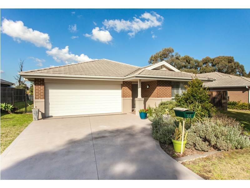 44 Stonebridge Drive, Cessnock NSW 2325