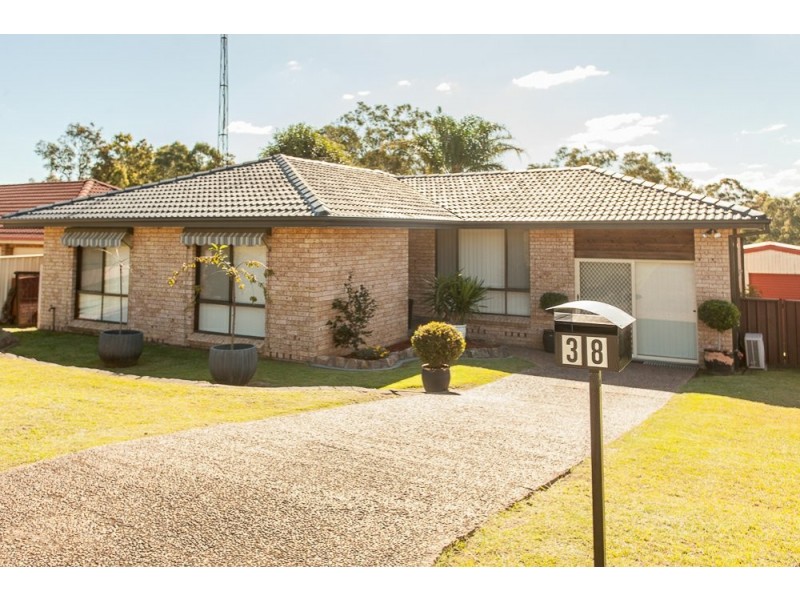 38 Evatt Street, Pelaw Main NSW 2327