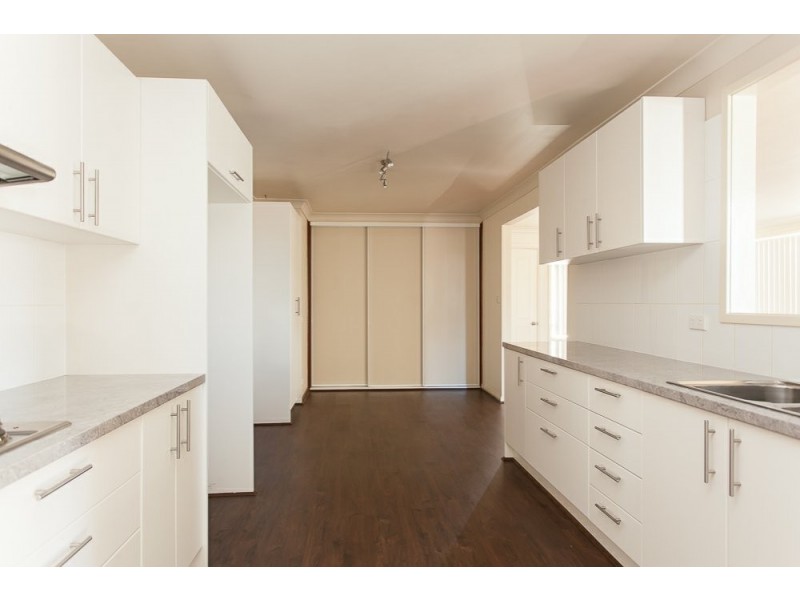 38 Evatt Street, Pelaw Main NSW 2327