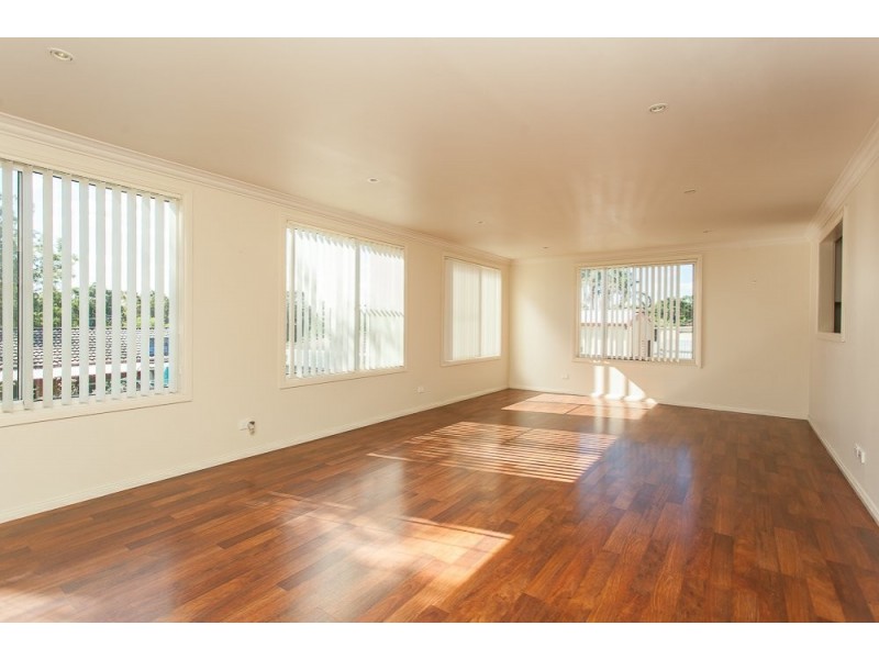 38 Evatt Street, Pelaw Main NSW 2327