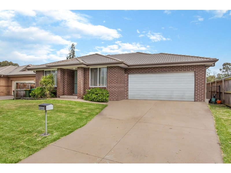 21 Stonebridge Dr, Cessnock NSW 2325
