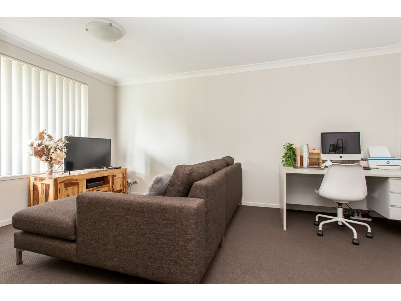 21 Stonebridge Dr, Cessnock NSW 2325