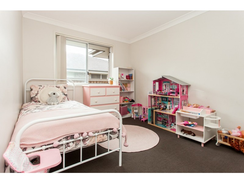 21 Stonebridge Dr, Cessnock NSW 2325