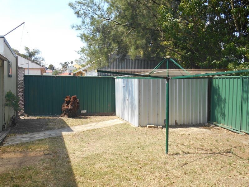 1 Albury Street, Abermain NSW 2326