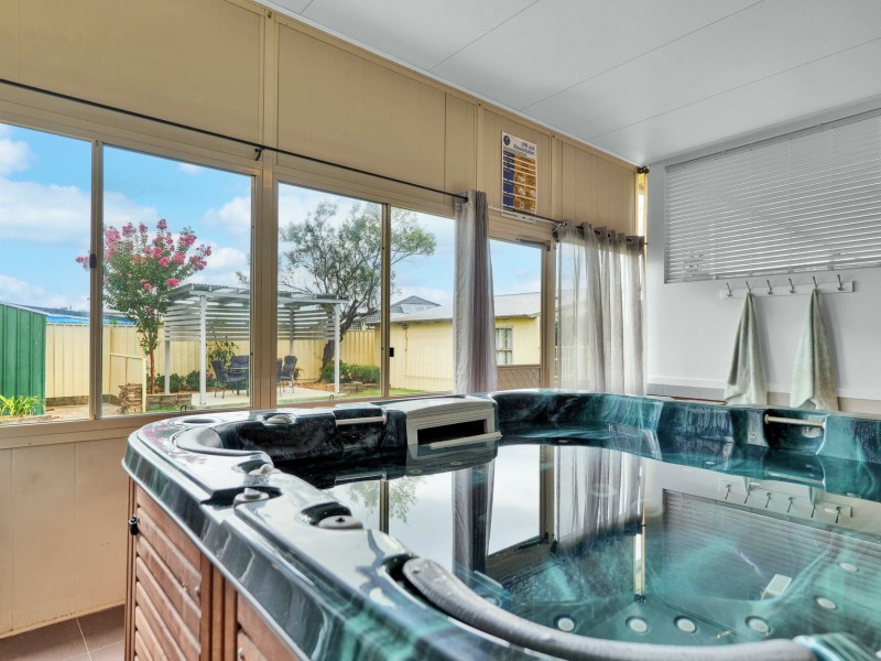 8 Neilly Street, Kurri Kurri NSW 2327