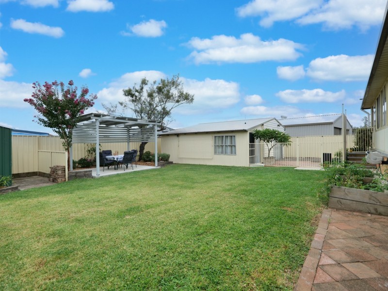 8 Neilly Street, Kurri Kurri NSW 2327