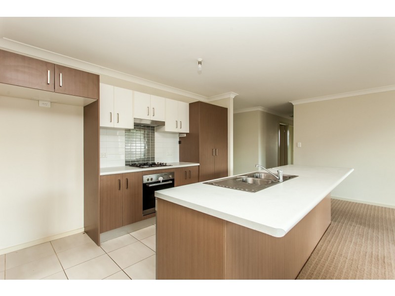 11 Aston Avenue, Cessnock NSW 2325