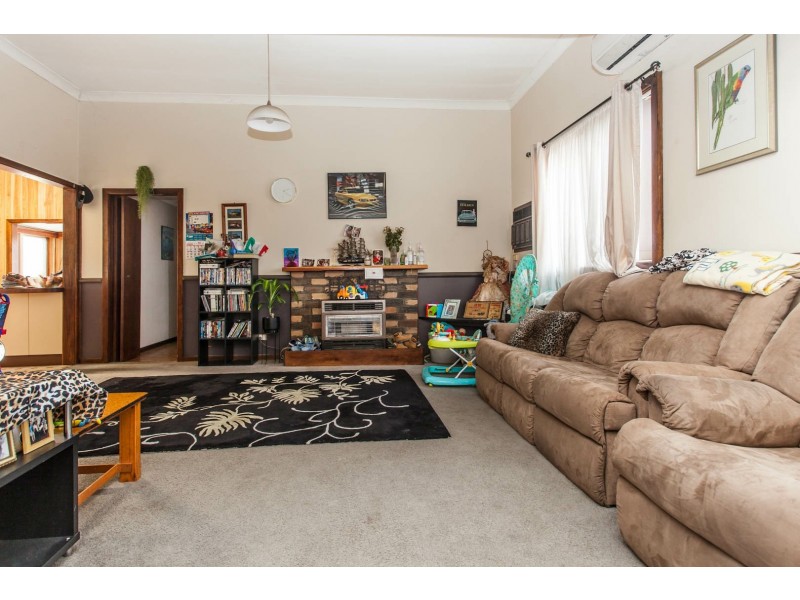 11 Houston Street, Cessnock NSW 2325