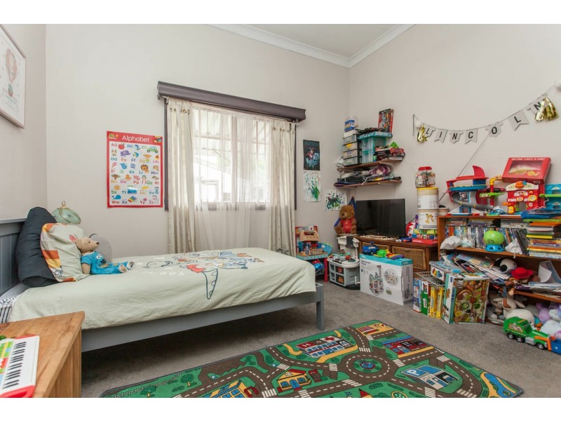 11 Houston Street, Cessnock NSW 2325