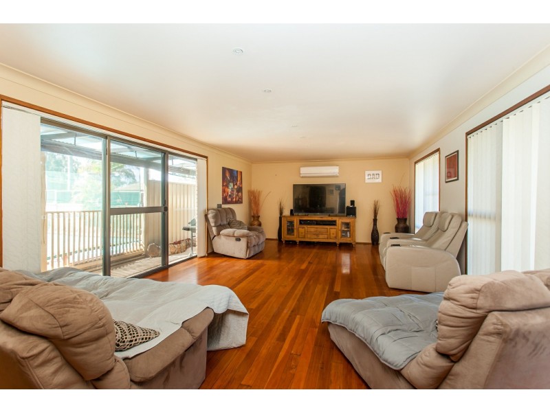 17 Acacia Street, Kurri Kurri NSW 2327