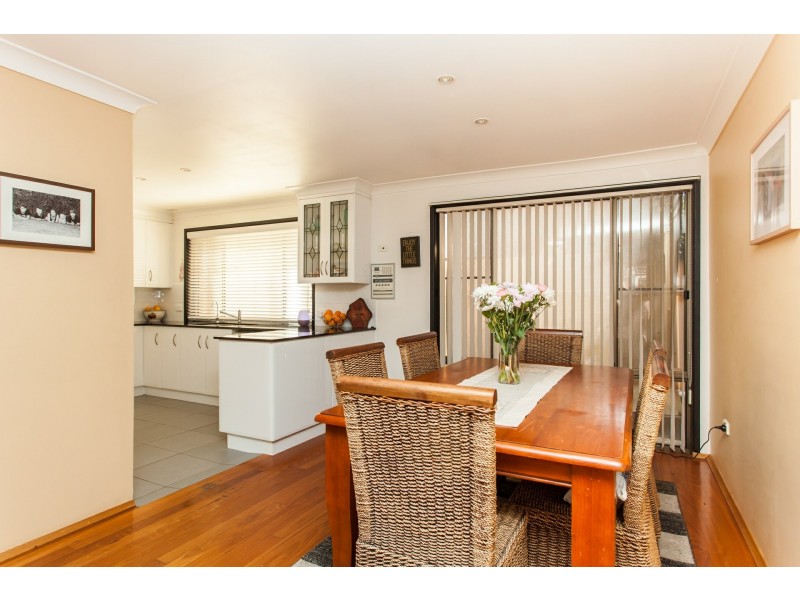 17 Acacia Street, Kurri Kurri NSW 2327