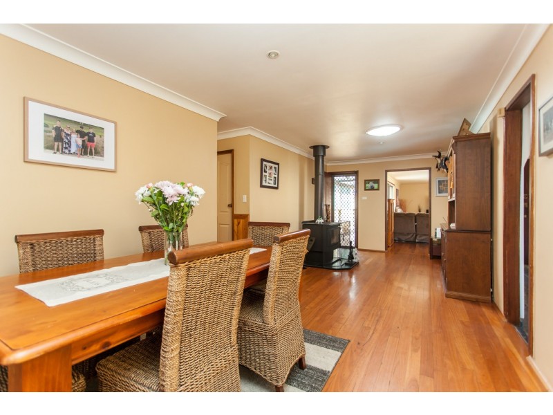 17 Acacia Street, Kurri Kurri NSW 2327