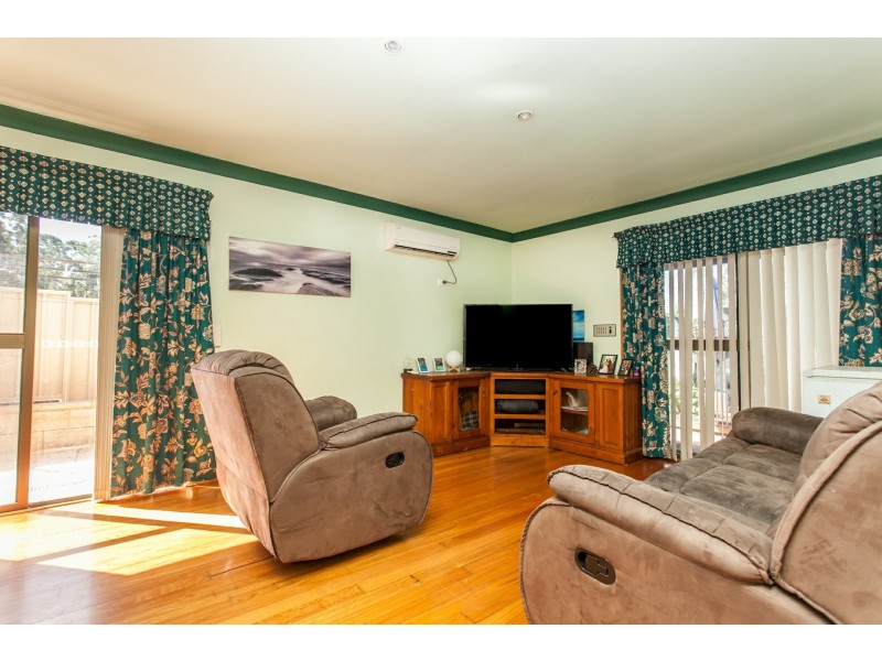 17 Acacia Street, Kurri Kurri NSW 2327