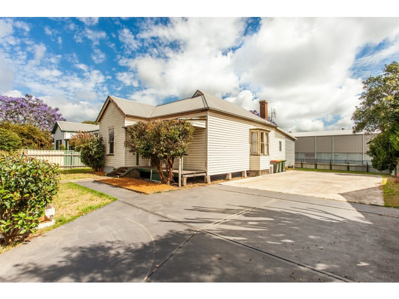 30 Mount View Road, Cessnock NSW 2325