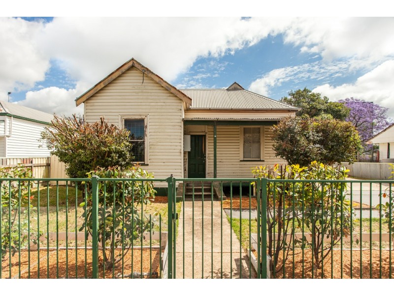 30 Mount View Road, Cessnock NSW 2325