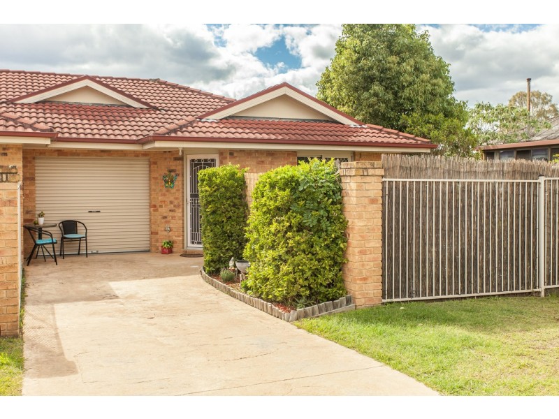 1/12 Chidgey Street, Cessnock NSW 2325