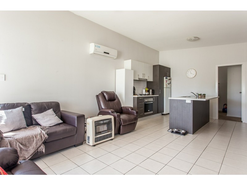 Unit 2/29 Daniel Street, Cessnock NSW 2325